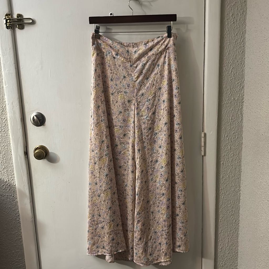 H&M Divided Pink Floral Wideleg Pants 8 Boho Casual Resortwear Fairycore Cottage